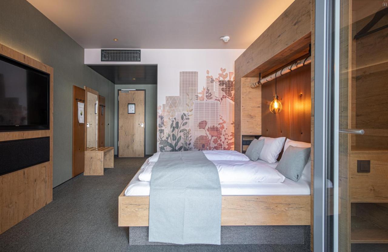 Riku Hotel Göppingen מראה חיצוני תמונה