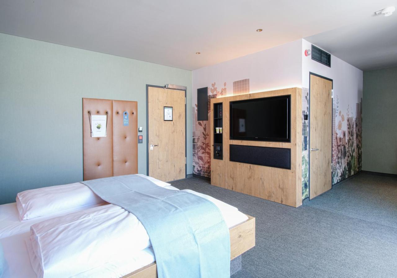 Riku Hotel Göppingen מראה חיצוני תמונה