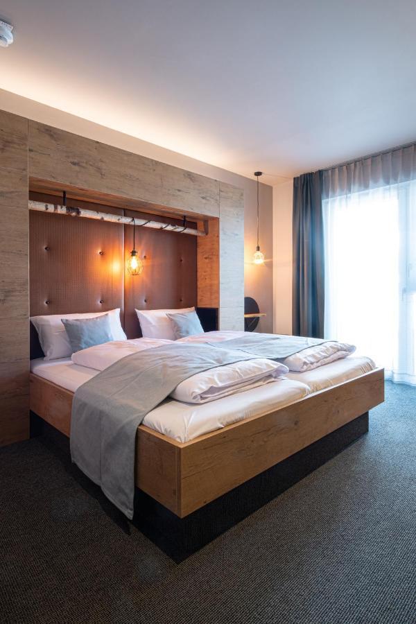 Riku Hotel Göppingen מראה חיצוני תמונה